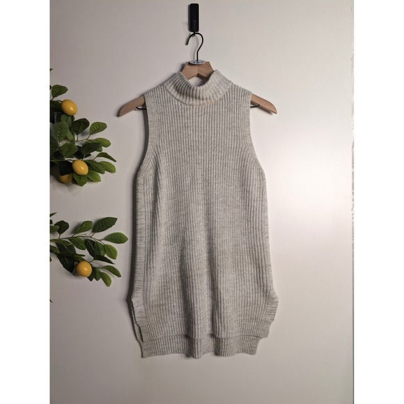 Cloud Chaser Sweaters - Cloud Chaser Sleeveless Sweater Sz L